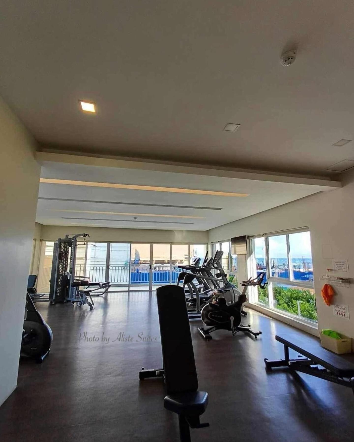 Aliste Suites Marina Spatial 杜马格特 外观 照片